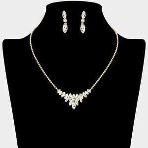 Clear Crystal on Gold Cluster Statement Necklace with matching earrings – Sparkling Rhinestone Embellished Jewelry. Shown here on a black mannequin bust. 