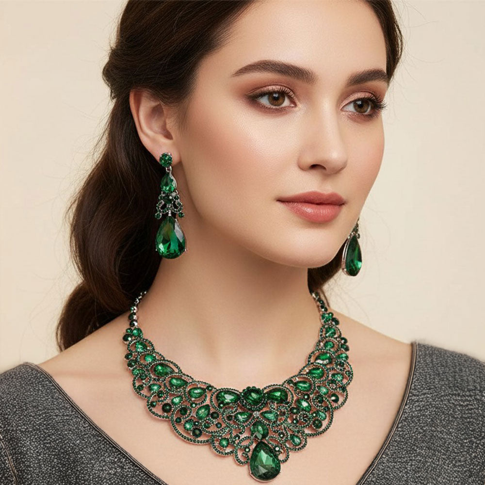 Emerald Teardrop Statement Collar Necklace on Silver – Pageant, Gala & Evening Jewelry Set | 682594