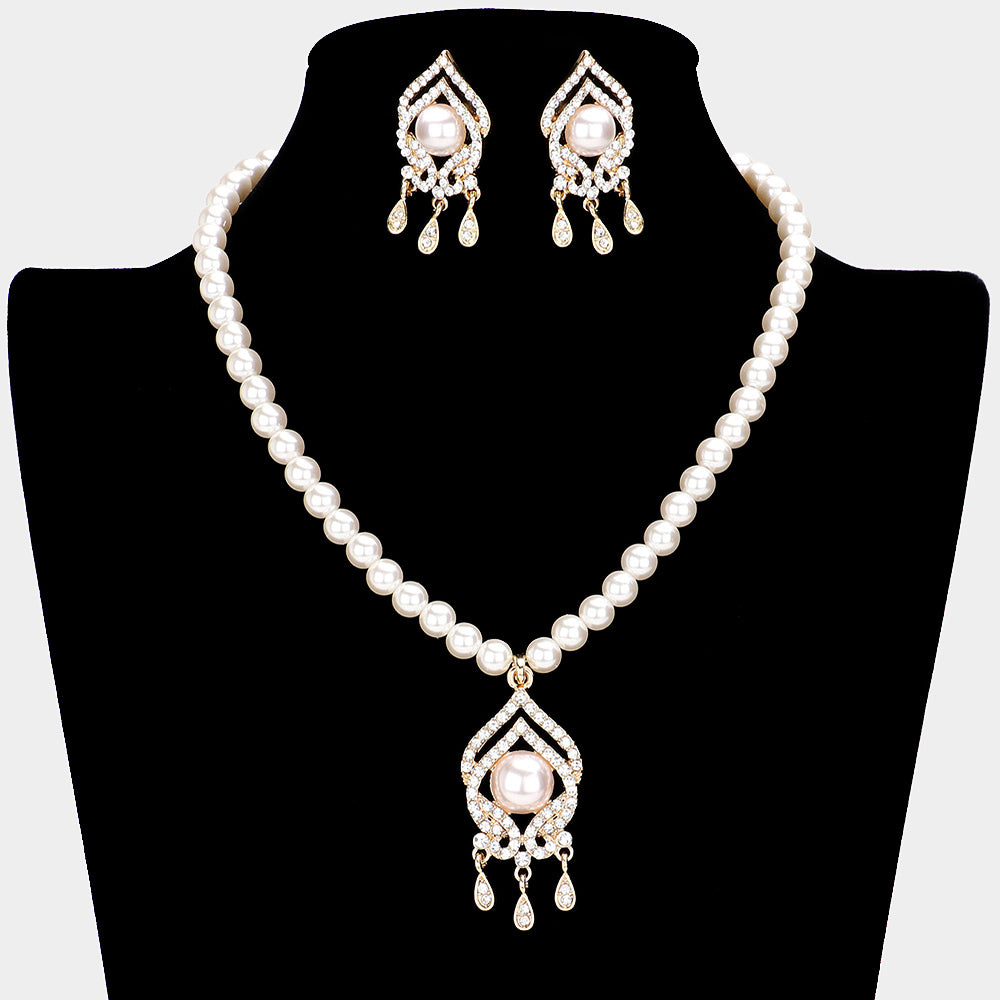 Cream Pearl Cluster Pendant Wedding and Necklace Set | Bridal Jewelry |  612011