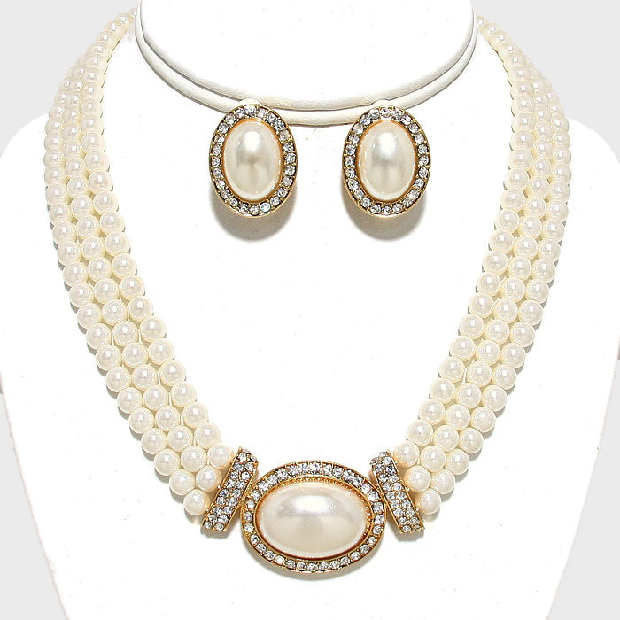 Rhinestone Trimmed Cream Pearl Necklace Set